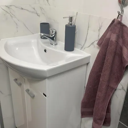 M&o Apartment *